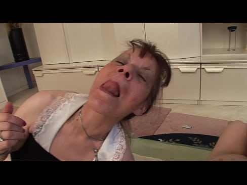 ❤️ Két nagymama és egy nagypapa hármasban Kemény pornó at hu.com-pornzog.ru